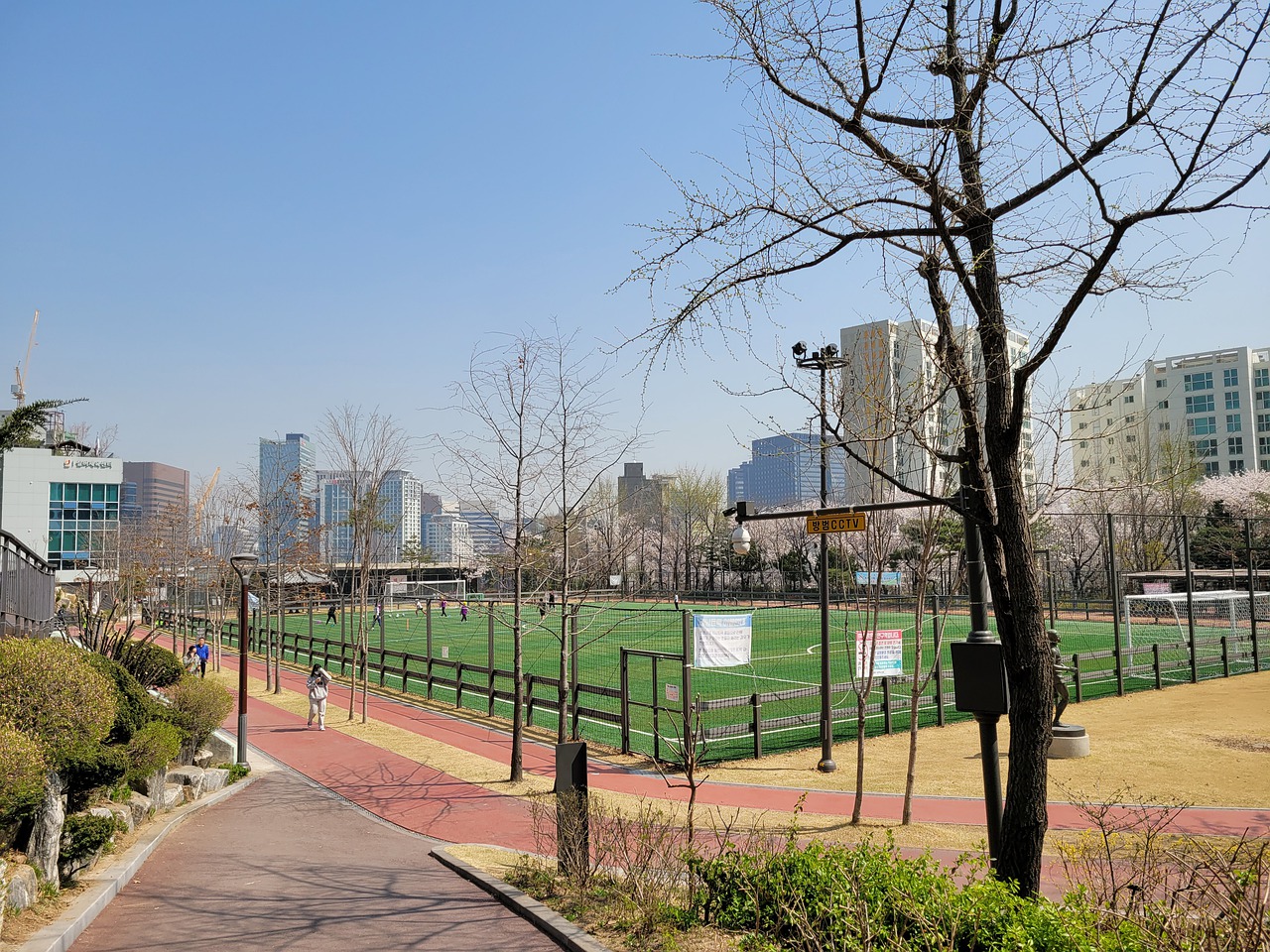 中超转会市场：广州队签下新前锋,