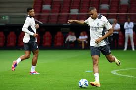 亿万28下载：今日趣图：又幻想了，我幻想国足赢沙特，四连胜收官直通世界杯.